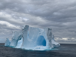 Bellingshausen-See - Eisberg