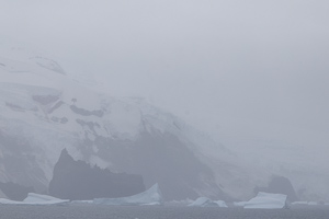 beim Abschied hüllt sich die Insel in Nebel