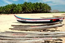 IMG_1049_Pondicherry_Fischerdorf15Boote_tn IMG_1049_Pondicherry_Fischerdorf15Boote_tn