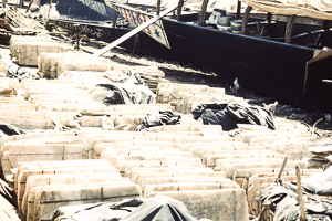 Salzplatten im Hafen von Mopti