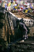 tnNepal2001_18Muktinath03